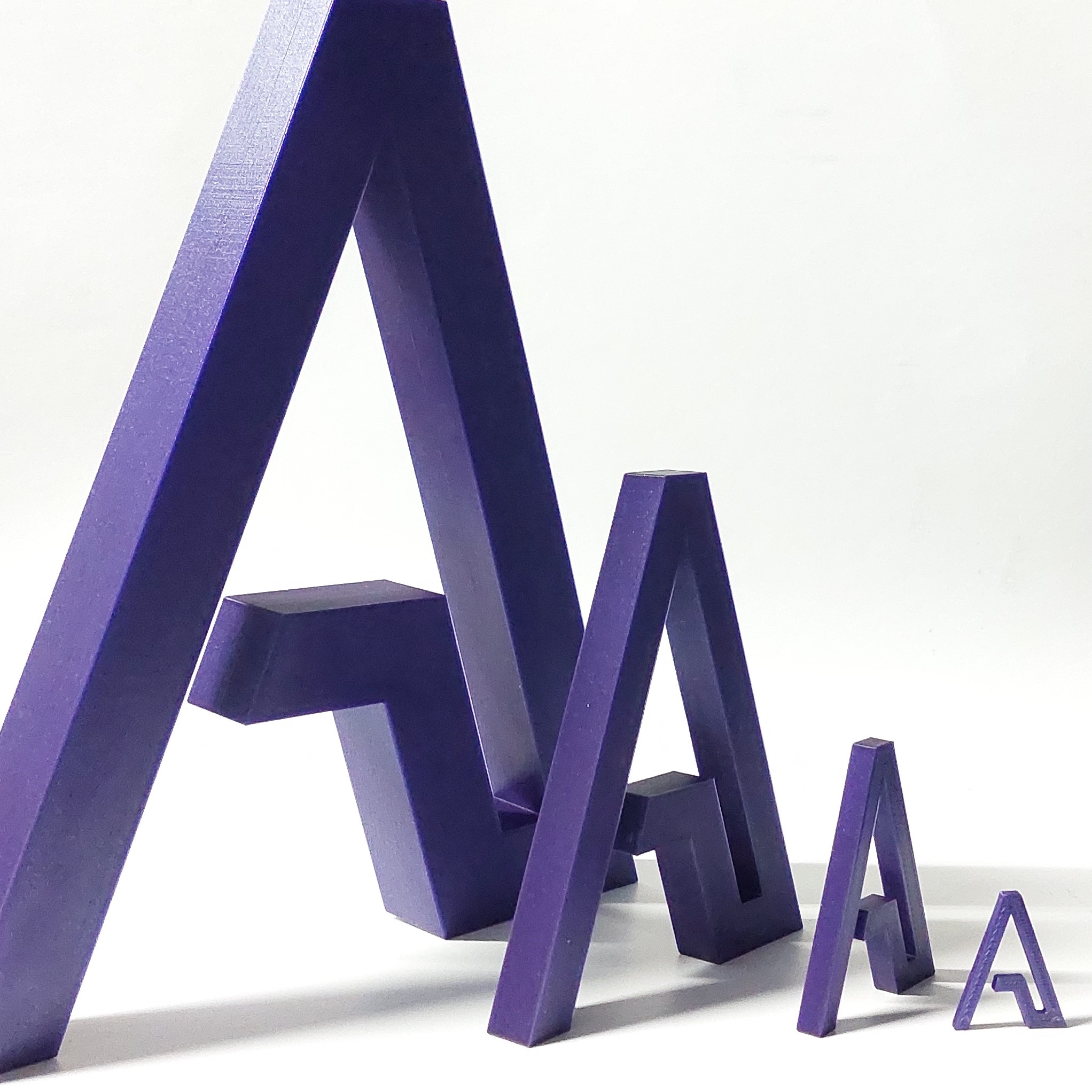 Different sizes of 3D-printed Actual3D logo